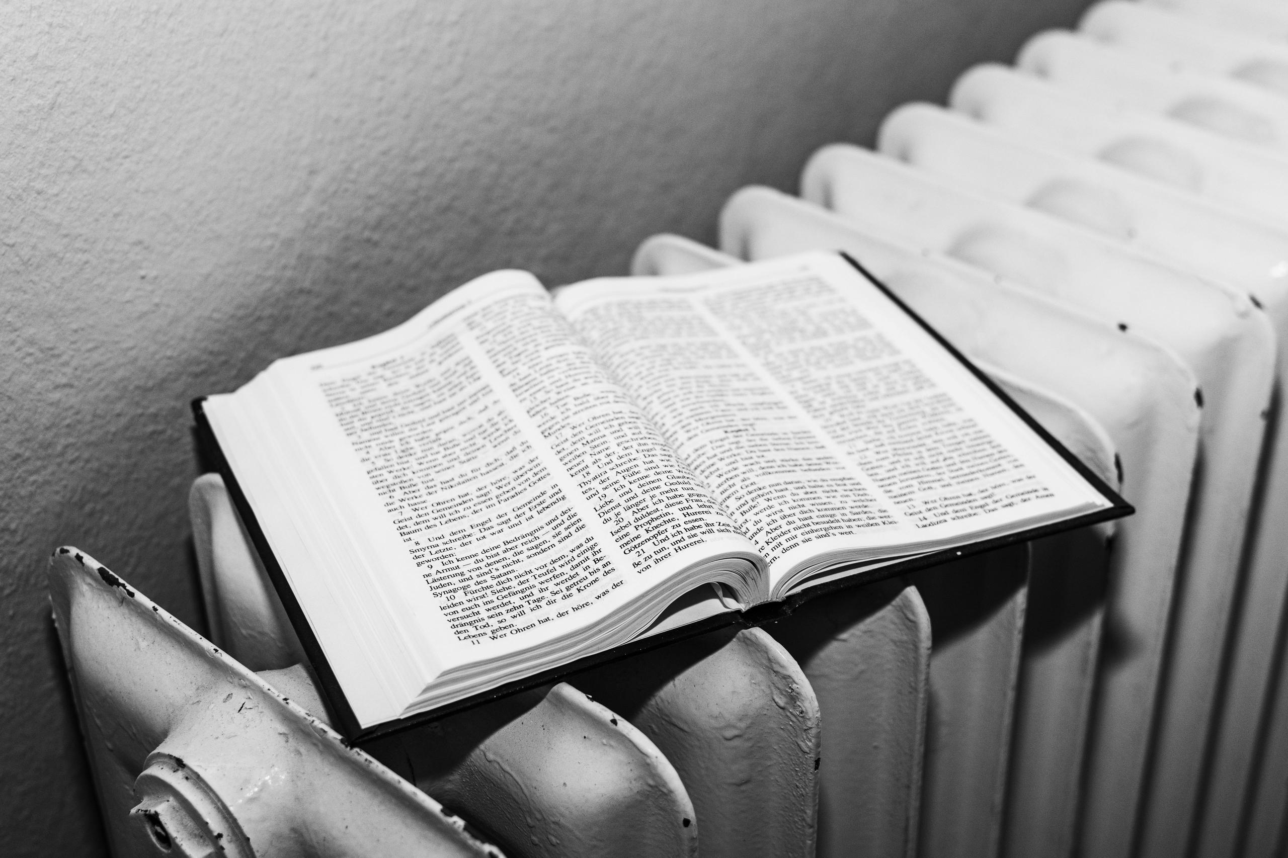 Tongues: Beyond the Upper Room by Kenneth E. Hagin